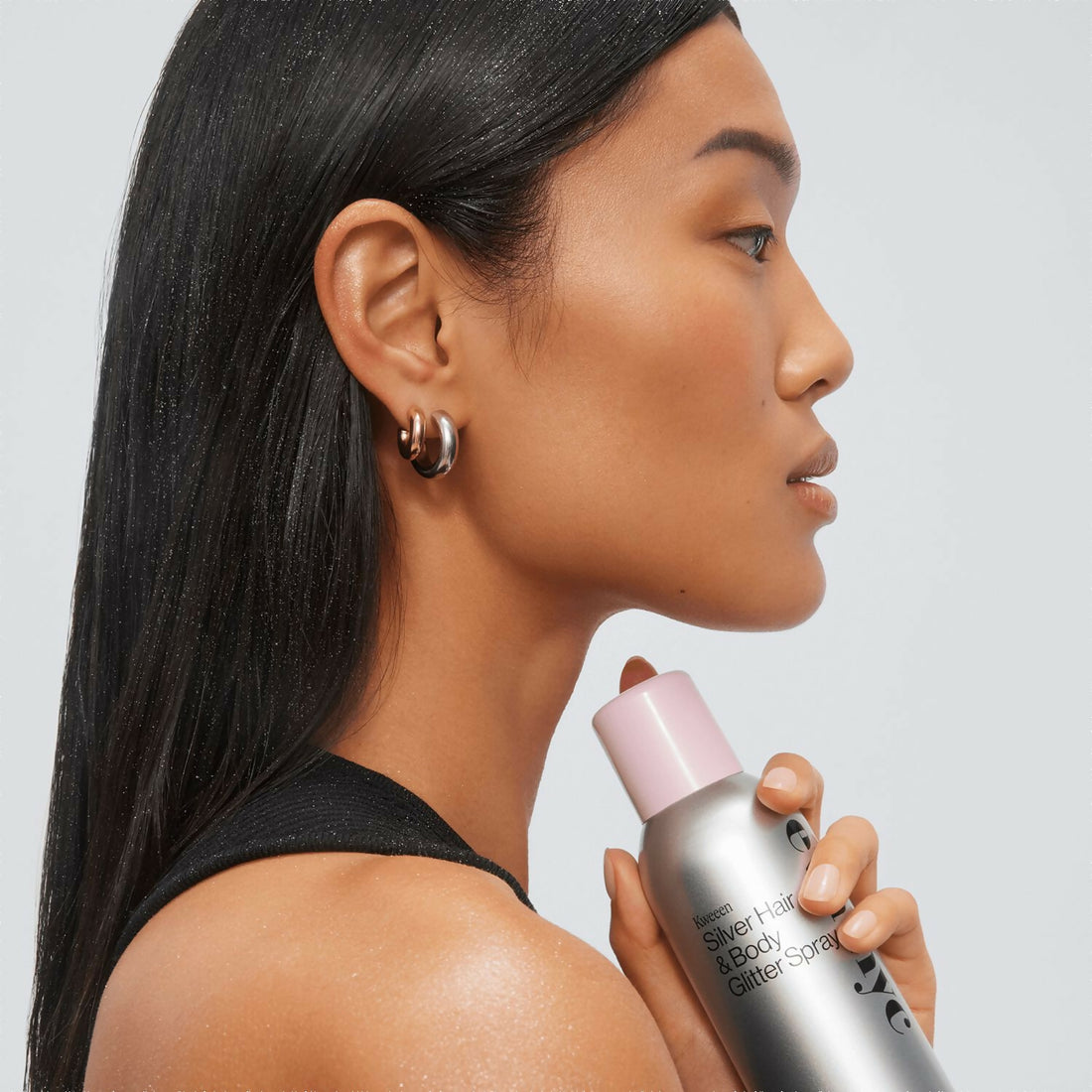 Kweeen Silver Hair & Body Glitter Spray 4.9 oz